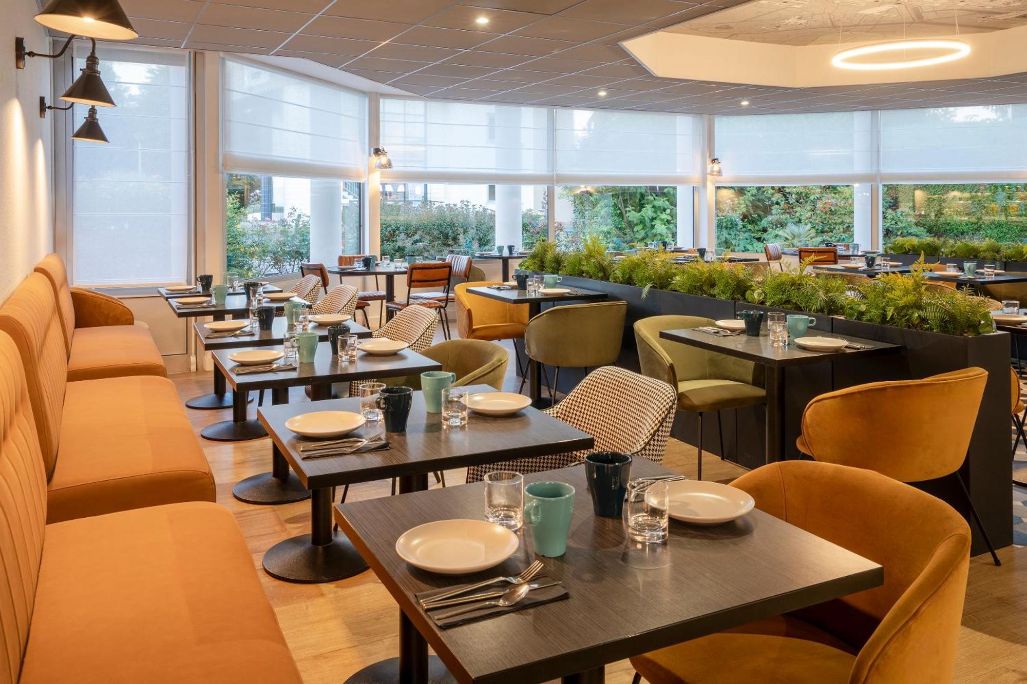 Hotel Carline 3*